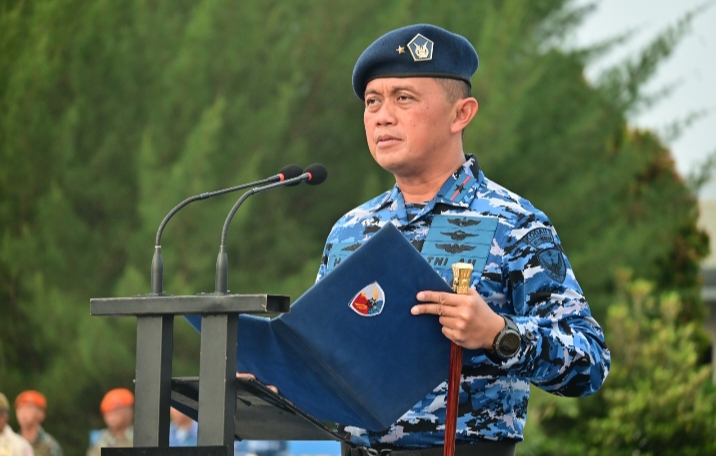 Danlanud RSN Pimpin Upacara Bendera 17 Januari 2026