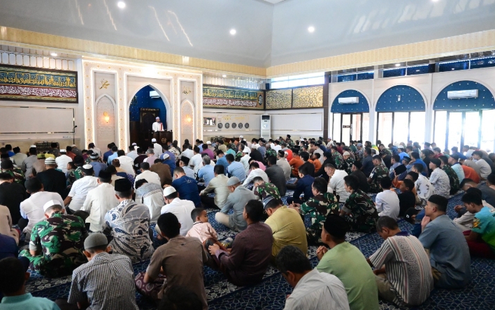 Lanud RSN Gelar Shalat Gaib dan Doa Bersama untuk Korban Bencana Aceh, Sumut, dan Sumbar