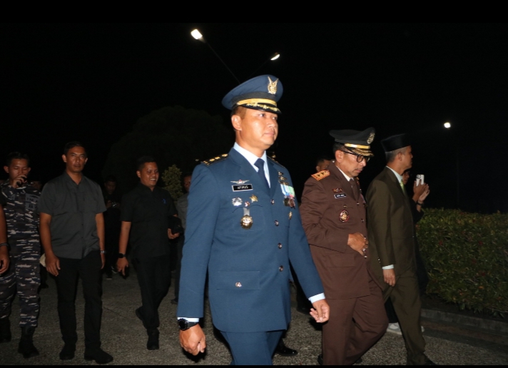 Personel Lanud RSN Ikuti AKRS di TMP Kusuma Dharma Peringati HUT ke-80 RI