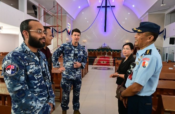 RAAF Kunjungi Rumah Ibadah di Pekanbaru, Kagumi Toleransi Umat Beragama Indonesia