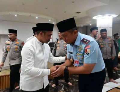 danlanud-rsn-hadiri-doa-bersama-di-masjid-raya-an-nur-mendoakan-almarhum-affan-kurniawan